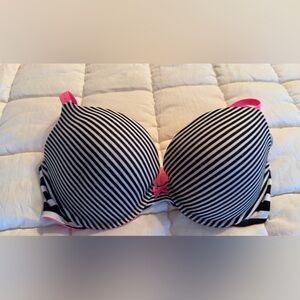 Victoria's Secret Push up w/underwire